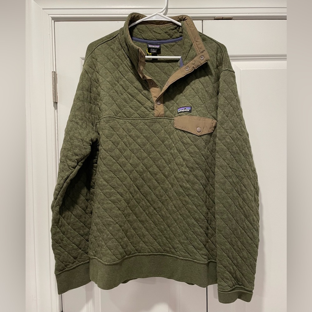 Patagonia Cotton Quilted button pullover. large, green